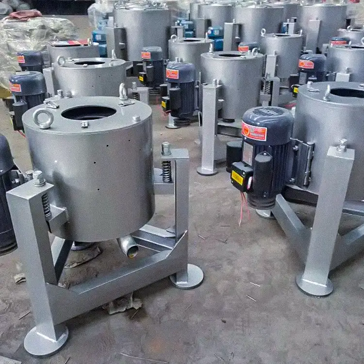 Centrifugal oil filter production workshop