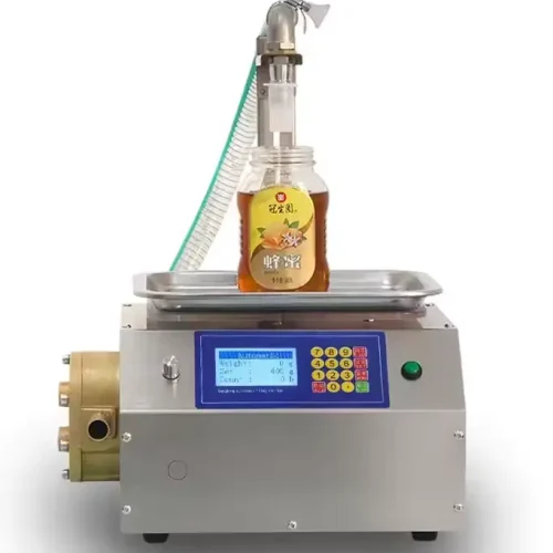 Small liquid filling weighing and quantitative edible oil filling machine L15 3