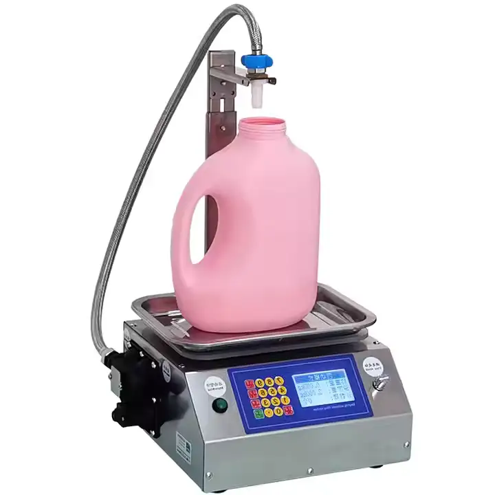 Small liquid filling weighing and quantitative edible oil filling machine L17 1