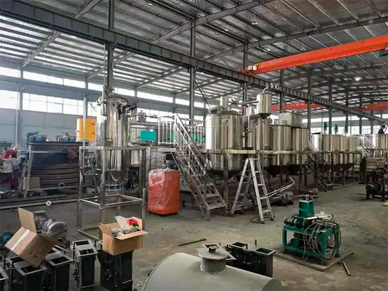 Animal Oil Refining Equipment and Fractionation Equipment under manufacture