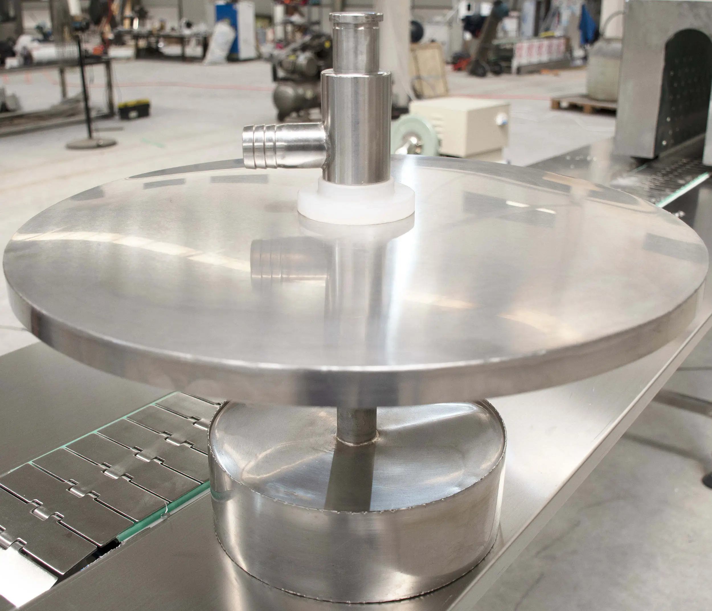 Semi-automatic 12/14/18 rotary siphon liquid quantitative gravity filling machine - Gambar 6