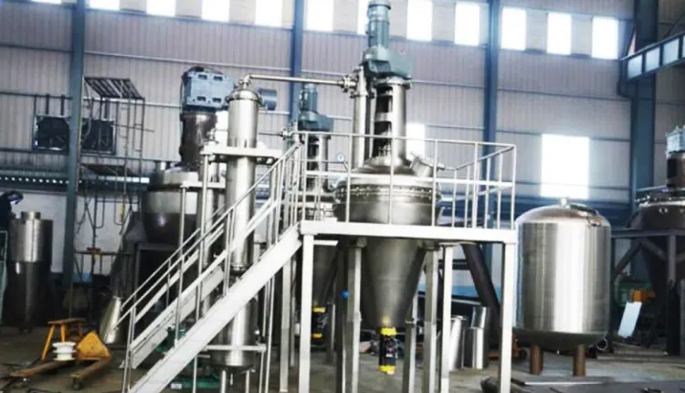 Additional vacuum dryers during refining